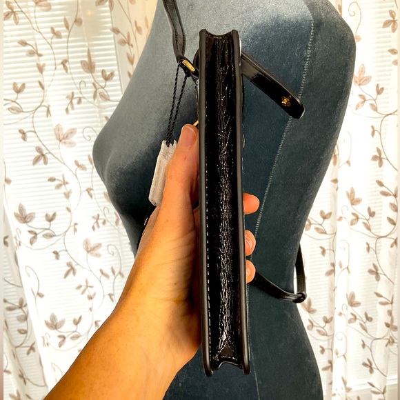 🚨NWT‼️ Marc Jacobs Glossy Crossbody Phone Holster/Wallet. - Picture 10 of 12